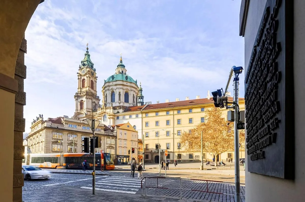 Sir Charles Bridge Apartment Prague